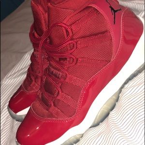 jordan retros very good condition worn once.